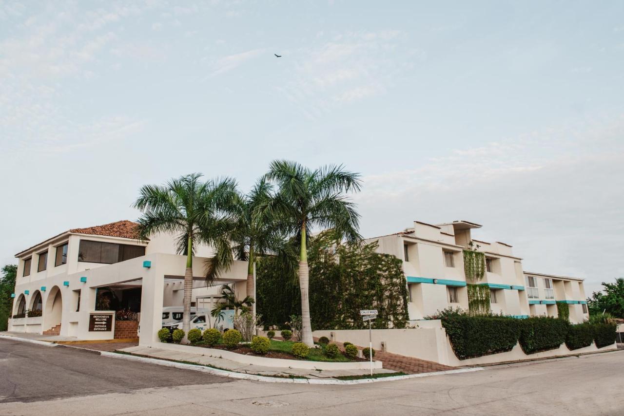 Hotel Suites Villasol Puerto Escondido  Exterior photo